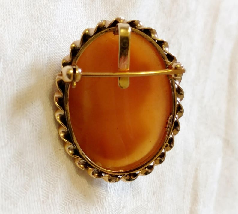 14k Gold Handmade Frame Italian Cameo Cameo Brooch Pendant Antique Carved Shell awesome condition