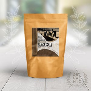 Sel fin noir de l'Himalaya entièrement naturel, sel de cuisine gastronomique riche en minéraux pour des repas exotiques et savoureux, biologique, bio, cuisine gastronomique, plats
