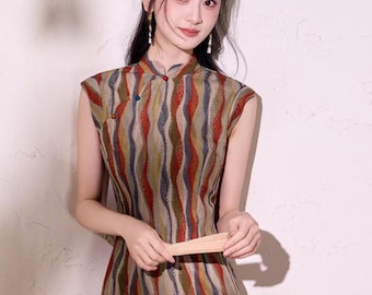 Vintage Hong Kong Striped Qi Pao: Handmade Mandarin Collar Midi Dress