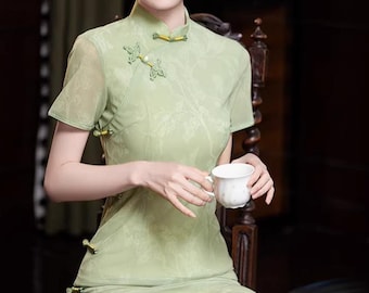 Vestido cheongsam verde claro: qipao moderno, vestido de cóctel largo