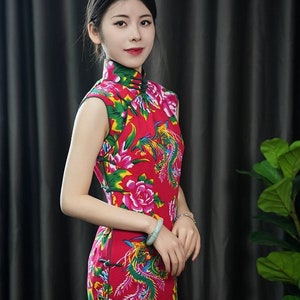 Traditional Chinese Northeastern-style Cheongsam With Large Floral Patterns Long Qipao Dress