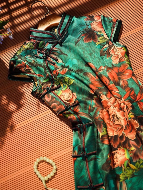 Green Mulberry Silk Cheongsam Dress: Floral Qipao Cocktail Gown