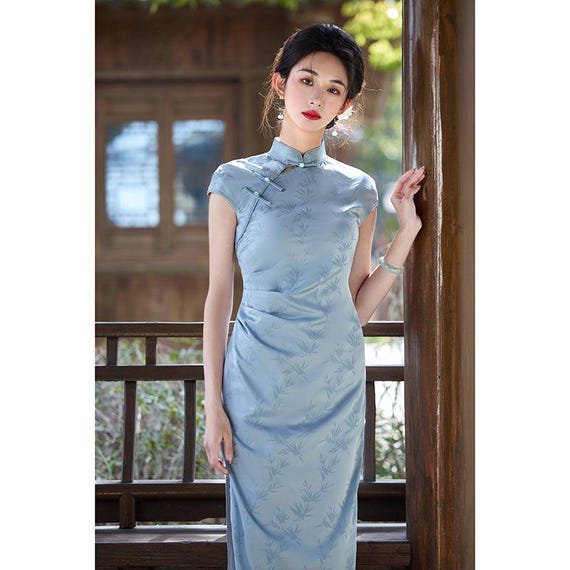 green emerald velvet dress Red Peony Xiu He Fu – Chinese Wedding Dress main image 1