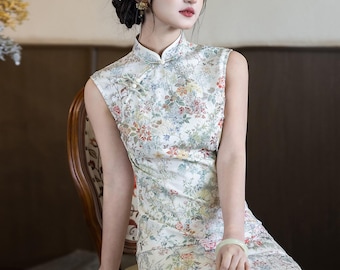 Qi Pao sin mangas color crema con estampado floral: vestido chino moderno de estilo vintage para uso diario.