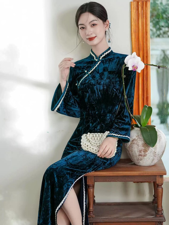 Navy Blue Velvet Qi Pao Dress: Plus Size Flared Sleeve Cheongsam for Fall  Winter - Etsy