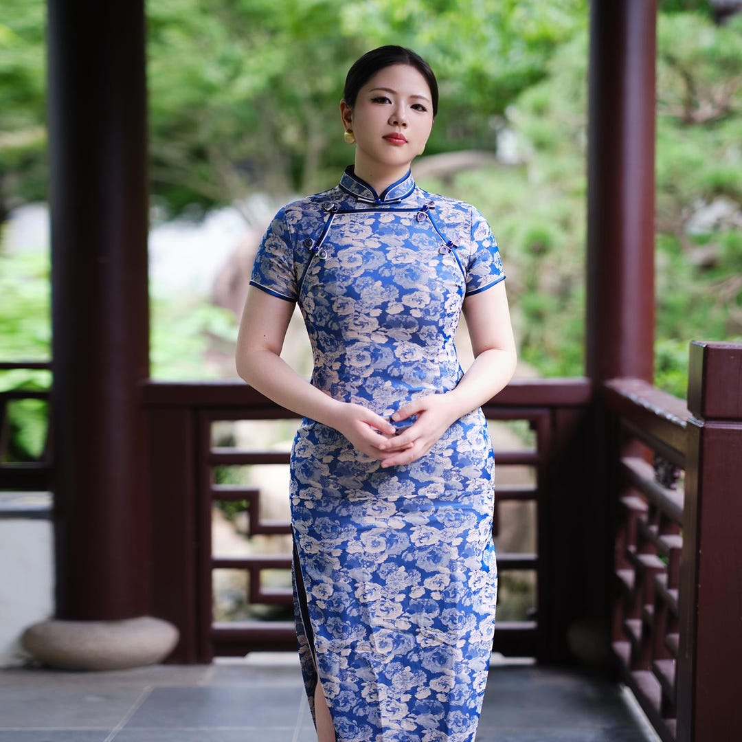 Plus Size Roupa Chinesa Feminina Tradicional Vestido Qipao Floral Plus  Size: Cheongsam Moderno, Estilo Chinês, image size:1080x1080