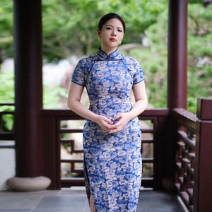 Plus Size Floral Qipao Dress: Modern Cheongsam, Elegant Chinese Style
