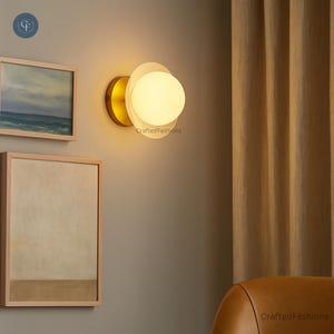 Mid-Century Modern Raw Brass Wall Lamp - Elevate your space