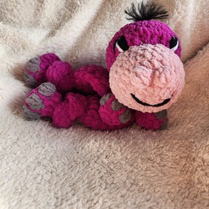 Gehaakt PATROON Dino Lovey | Lovey-haakpatroon dinosaurus | Laag naaigehaakte amigurumi | Dinosauruspatroon | Engels haakpatroon