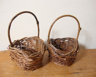 Small vintage baskets, rustic baskets grapevine baskets, floral arranging craft supplies, woven basket, party favor baskets, candy container