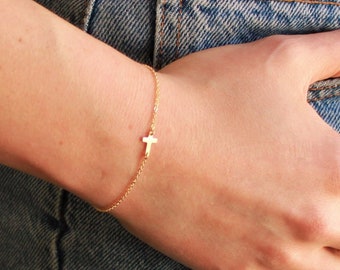 14kt Gold Filled Cross Bracelet, Dainty Bracelet, Gold Chain Bracelet, Bracelets for Women, Dainty Gold Jewelry Gift for Her, Minimalist
