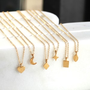 Ultrafint halsband i guld, Fint halsband, halsband, minimalistiskt, fina smycken, halsband, presenter till henne, halsband för kvinnor