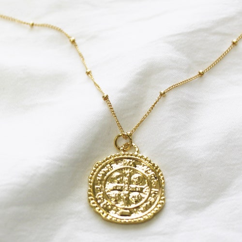 Gold Medallion Necklace Coin Pendant 