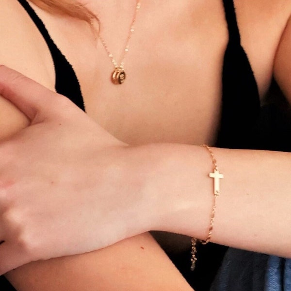 Kruis armband, armband voor vrouwen, eenvoudige armband, rose, zilveren of gouden armband, religieuze sieraden geschenken, de zilveren winterkoninkje