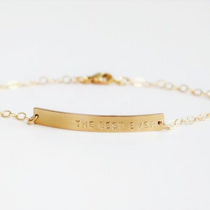 Zierliches Goldarmband, zierlicher Schmuck personalisiertes Armband, Gold minimalistisches Armband, Hand gestempeltes Goldarmband, angepasstes Armband Bild 2