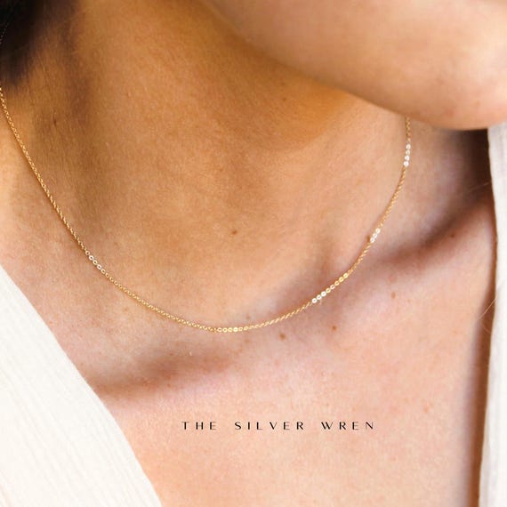 Thin dainty necklace discount