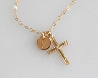 KLEINE initiële & kruisketting, sierlijke eerste ketting, zilveren of gouden gepersonaliseerde ketting, cadeau voor haar, kruisketting, religieus cadeau