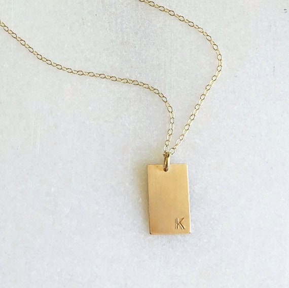 30 Simple Chain Necklaces That Are Absolutely Timeless