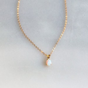 Collier opale ultra petit, collier délicat, bijoux, collier, cadeau pour elle, superposition de bijoux, cadeau d'anniversaire d'octobre, pierre de naissance d'octobre SN317 image 3