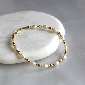 Pearl Jewelry Pearl and Gold Dainty Bracelet, Beaded Bracelets for Women, Gemstone Bracelet Handmade Jewelry Gifts for Her, The Silver Wren image 3