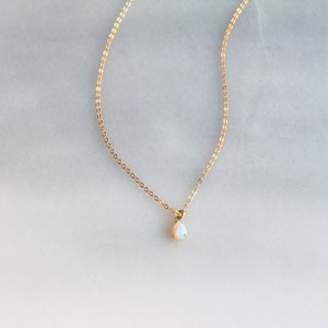 Collier opale ultra petit, collier délicat, bijoux, collier, cadeau pour elle, superposition de bijoux, cadeau d'anniversaire d'octobre, pierre de naissance d'octobre SN317 image 6