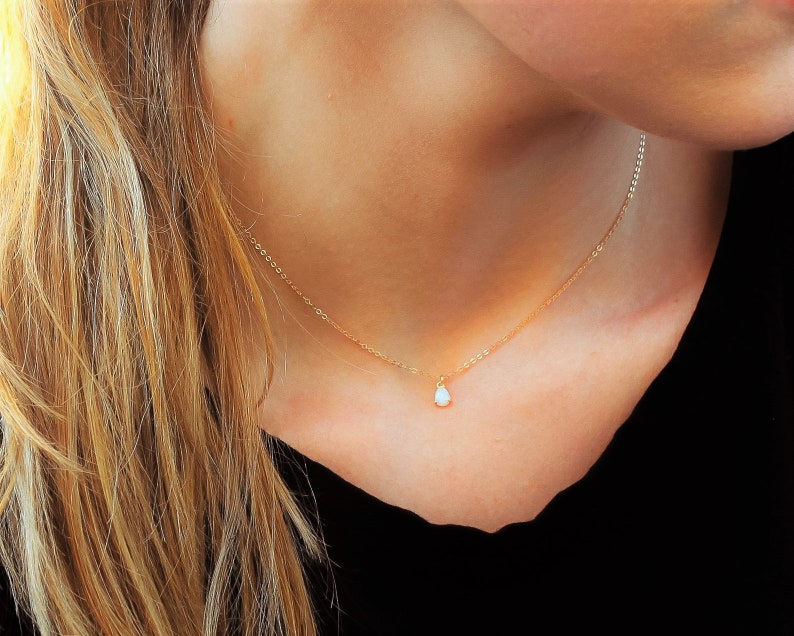 Collier opale ultra petit, collier délicat, bijoux, collier, cadeau pour elle, superposition de bijoux, cadeau d'anniversaire d'octobre, pierre de naissance d'octobre SN317 image 4