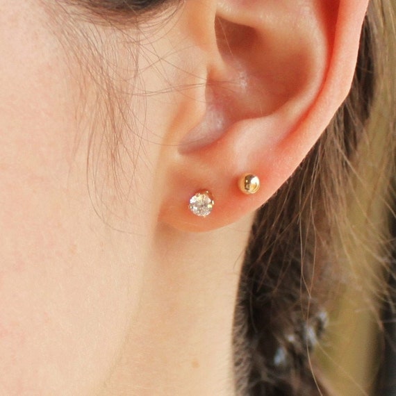 Star Diamond Stud Earrings in 14k Yellow Gold - Amber Erin Jewelry