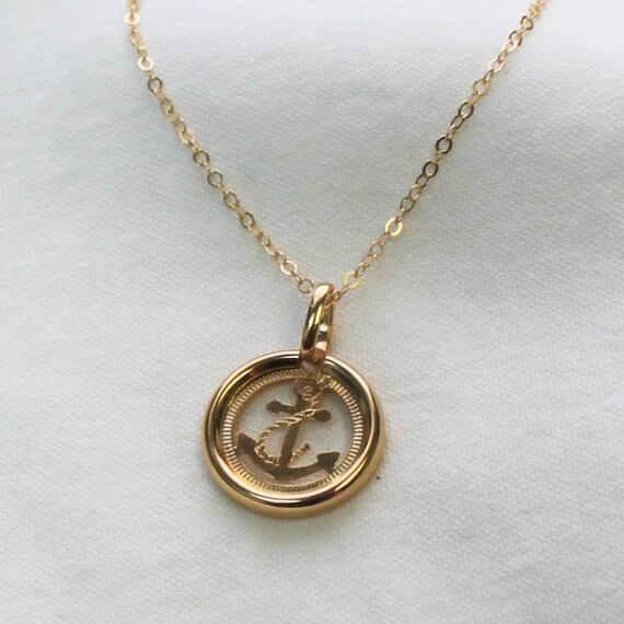 Dainty on sale anchor necklace