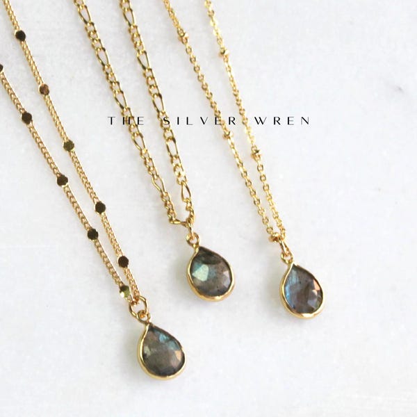 Labradorite Charm Necklace, Dainty Necklace, Labradorite Necklace Gold, Gemstone Jewelry, Gifts for Her, Layering Necklace, Dainty Jewelry