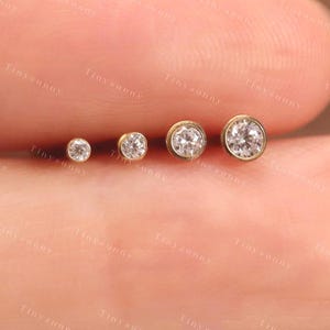 20G/18G/16G Titanium Bezel Cz Flat Back Earring • Round Cz Threadless Push Pin Labret • Cartilage Stud • Nose Stud • Tragus Conch Helix Stud
