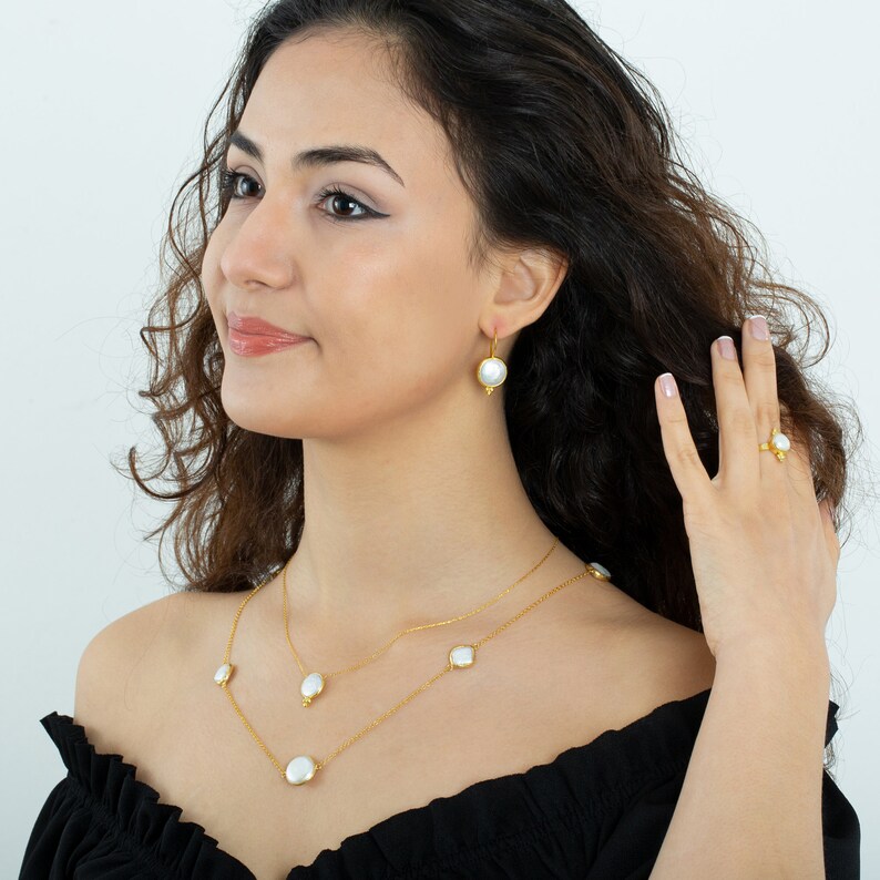 Only One Pearl Necklace image 6