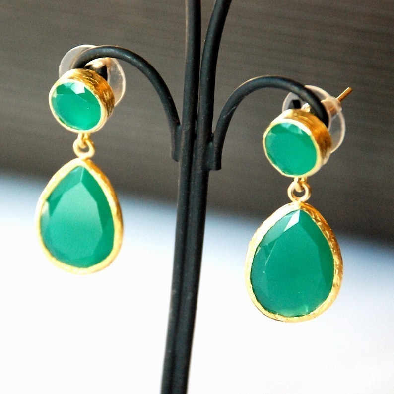 Angelina Jolie Style Green Drop Earrings, 18K gold vermeil over 925K sterling silver, red carpet jewelry, evening wear image 1