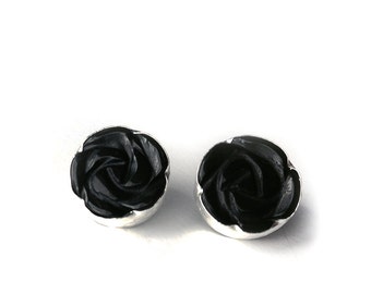 Black Rose Earrings with carved onyx stones