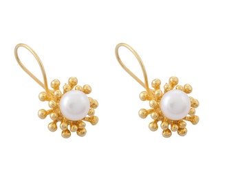 Pearls on Nail Flowers Earrings