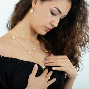 Only One Pearl Necklace image 7