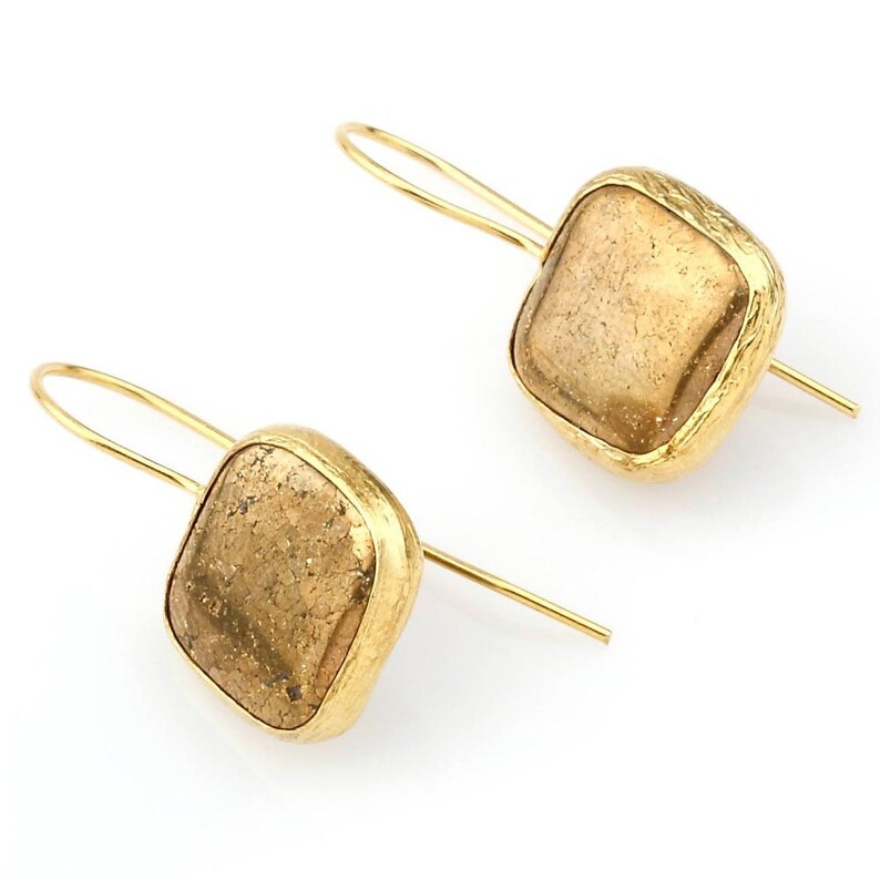 Golden Square Earrings image 2