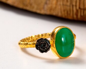 Bague onyx verte avec une bague rose, bague rose argent sterling, bague en pierre onyx vert, bague rose noire, bague bijou de créateur, bague en jade vert