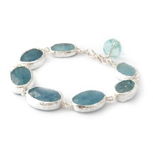 Aquamarin Silber Armband. Baby blaue Farbsteine