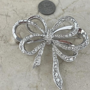 Vintage Kenneth Jay Lane KJL for Avon Silvertone Rhinestone Bow Pin Brooch