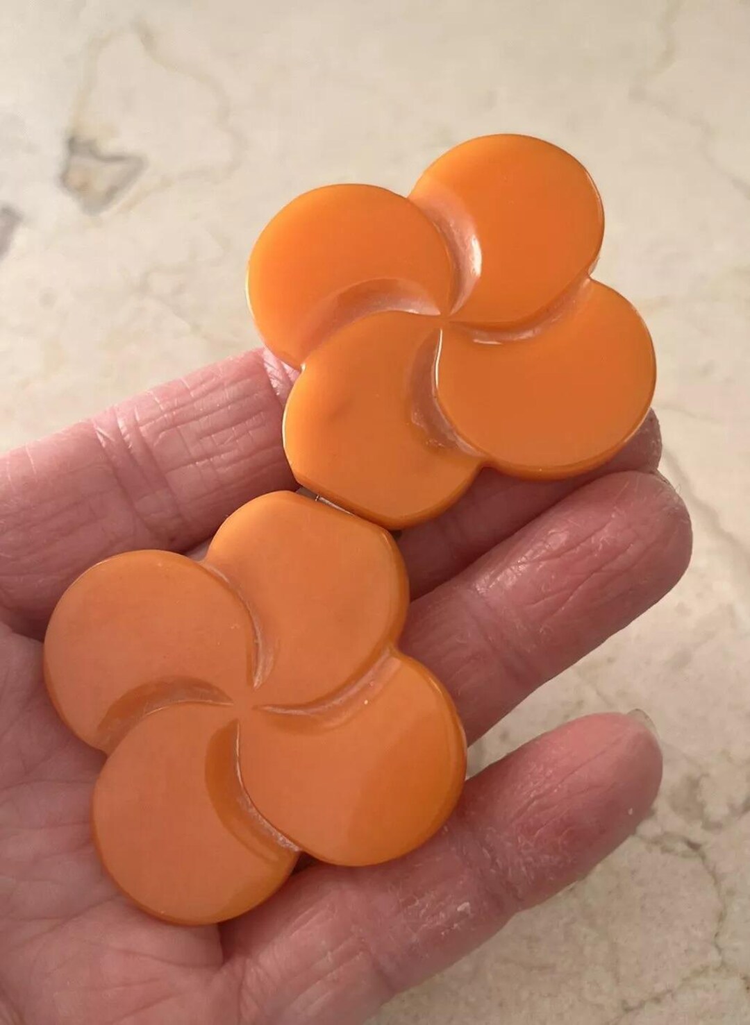 Vintage Butterscotch Orange Bakelite Carved Flowers Belt  display picture 1