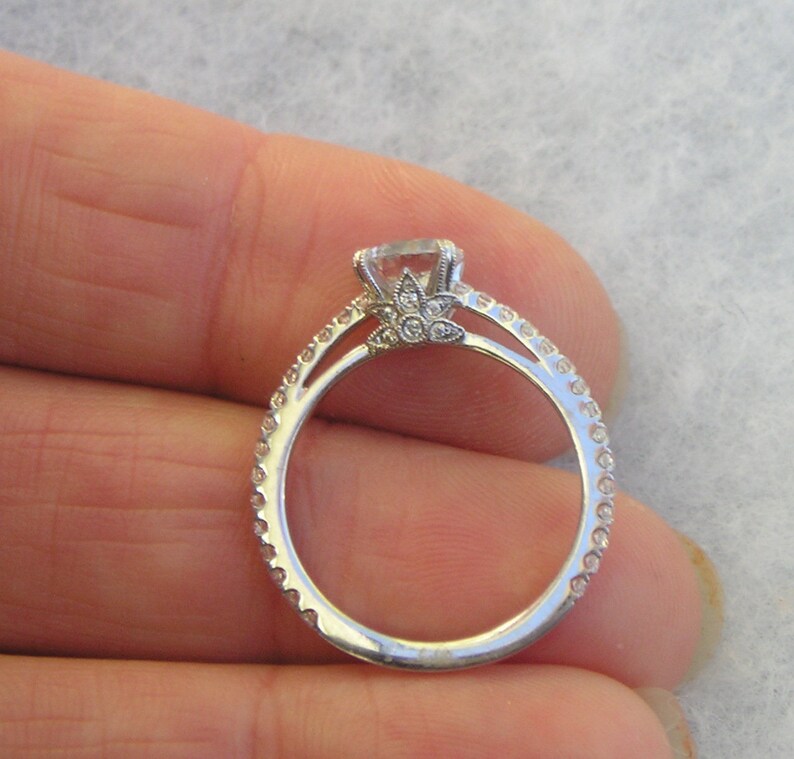 Dainty Sterling 925 Cubic Zirconia CZ Designer Ring Size 6.75