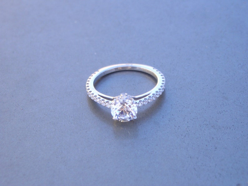 Dainty Sterling 925 Cubic Zirconia CZ Designer Ring Size 6.75