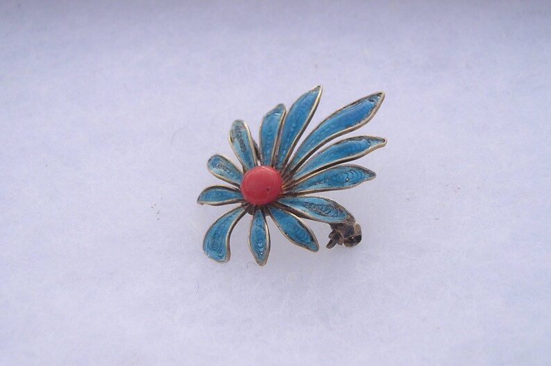 Beautiful 900 Silver Filigree Blue Enamel /& Coral Flower PIn Brooch