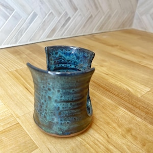 Dark Green Pottery Sponge Holder