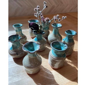 ニュートラルタンの手作り陶器の花瓶