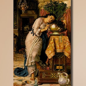 Puede incluir: Una pintura de una mujer con un vestido blanco, apoyada en una mesa de madera con un cuenco de fruta. La mujer está rodeada de exuberante vegetación y un jarrón decorativo.