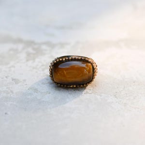 Antique Vintage 70s 1970s Large Brass Gold Colored Tiger&#39;s Eye Statement Ring 6.5