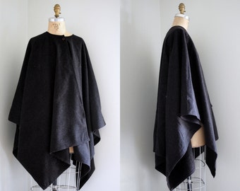 Vintage 80s 1980s Harve Benard Charcoal Grey Wool Cape Poncho