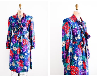 Vintage 80s 1980s Lorac Original Abstract Floral Rose Print Bow Tie Neck Tent Dress with Long Balloon Sleeves and Belt
