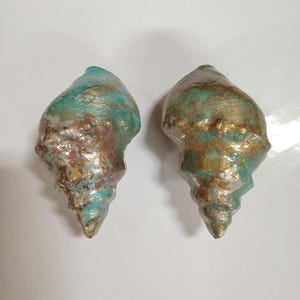 Tirador de cajón de concha de caracol fundida a mano, hecho a mano, pintado a medida, par